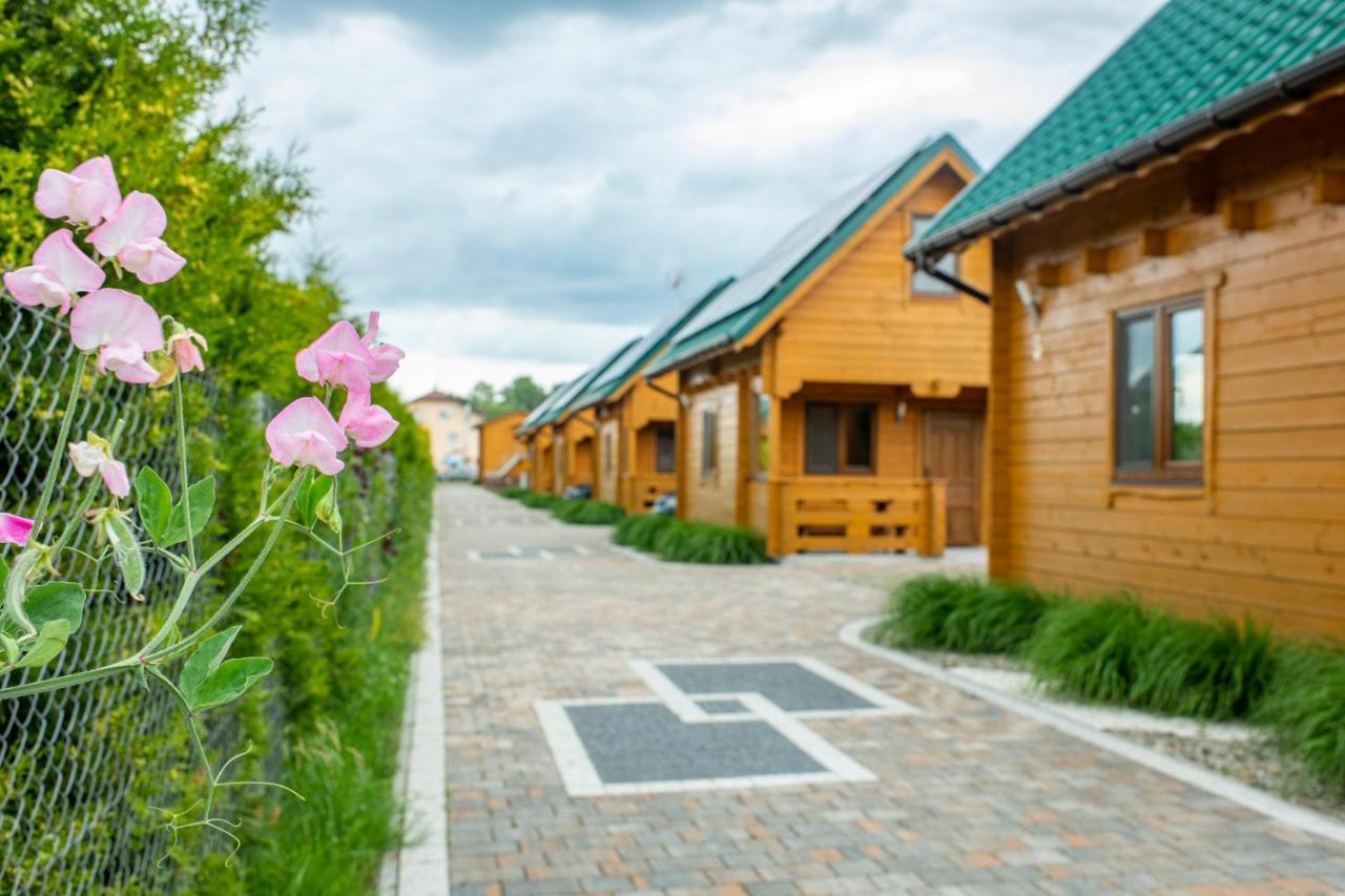 Domki, Apartamenty i Restauracja Włóczęga Gąski Zewnętrze zdjęcie